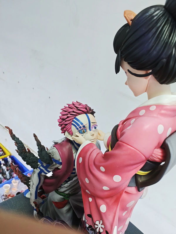 Bandai Demon Slayer Akaza und Koyuki Anime-Figur aus Kunststoff, mehrfarbige Sammlerstatue als Desktop-Dekoration - Bild 4
