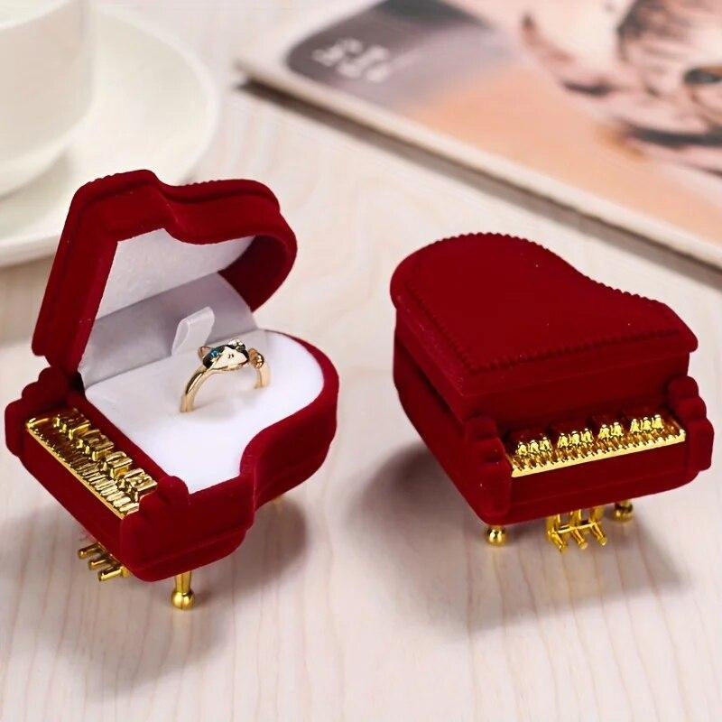 Schmuckbox in Klavierform von Pure Living Co. aus Samt in Weinrot zur Aufbewahrung von Ringen und Schmuck - Bild 5