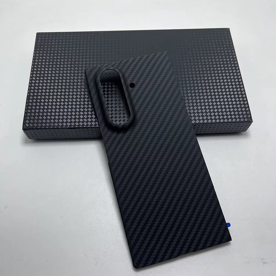 Magnetisches Carbon-Gehäuse für Samsung Galaxy Z Fold 7 in Schwarz mit MagSafe-Unterstützung und ultradünnem Linsenschutz aus Aramidfaser - Bild 3
