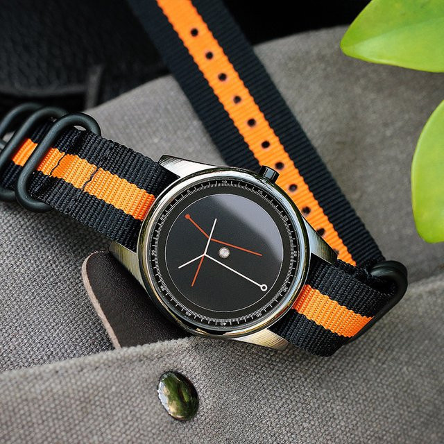 Enmex Armbanduhr, Quarz, Digitaluhr, Textil, Schwarz, Unisex - Bild 1
