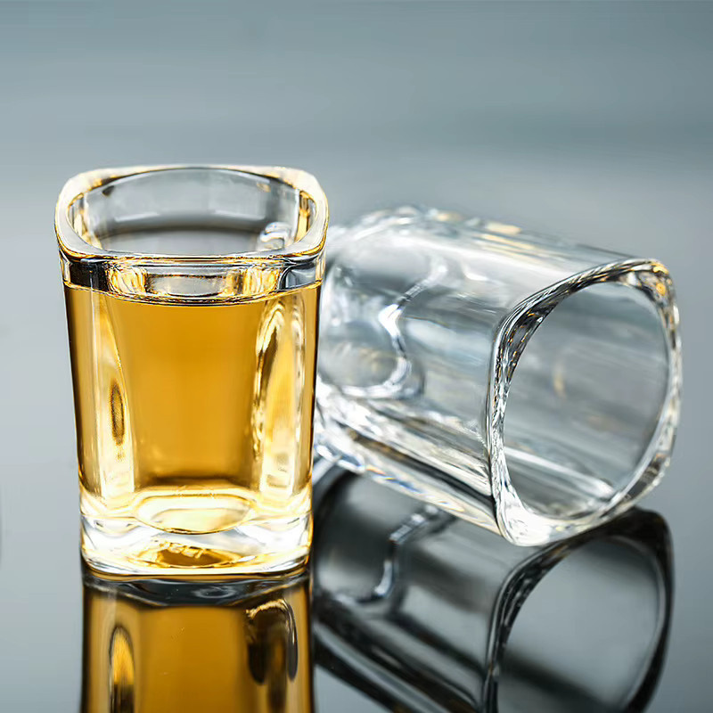 6er Set transparente Schnapsgläser aus Glas mit 60 ml Füllmenge - Bild 3