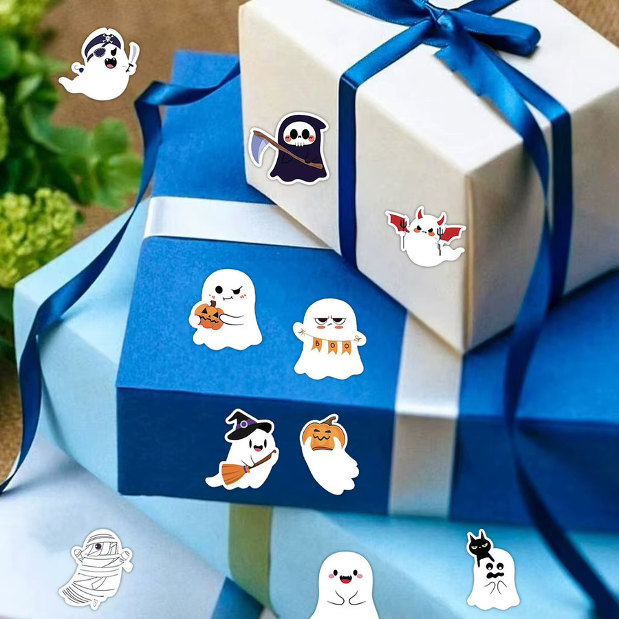 500 Stück Halloween-Geister und Weihnachts-Aufkleber von LanLanStickersWorld in Multicolour als Klebeetiketten für Kinder, Süßigkeiten und Geschenke - Bild 4