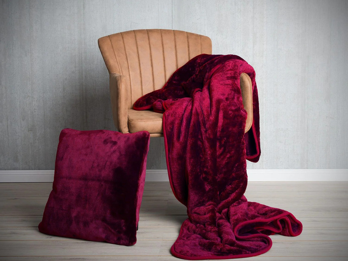GÖZZE Premium Cashmere-Feeling Dekokissen in Rot, B/B: 50 x 50 cm - Bild 3