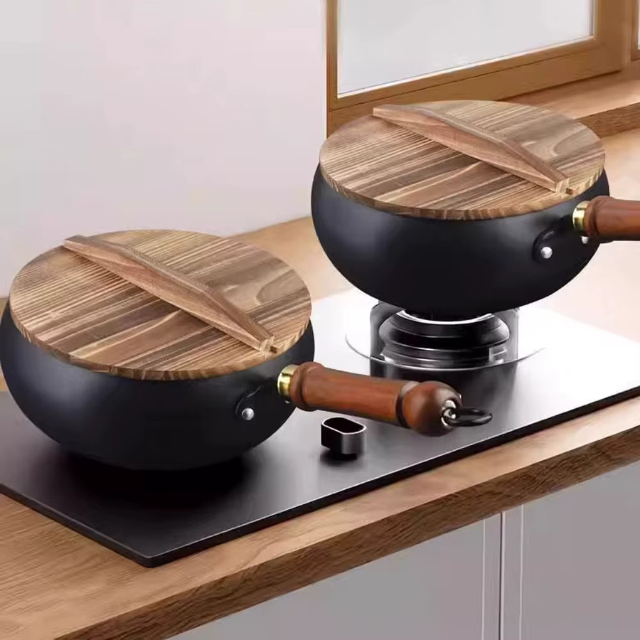 HGTUGO Wok aus Kohlenstoffstahl ohne Beschichtung in Schwarz mit Holzdeckel, Durchmesser: 24 cm - Bild 2