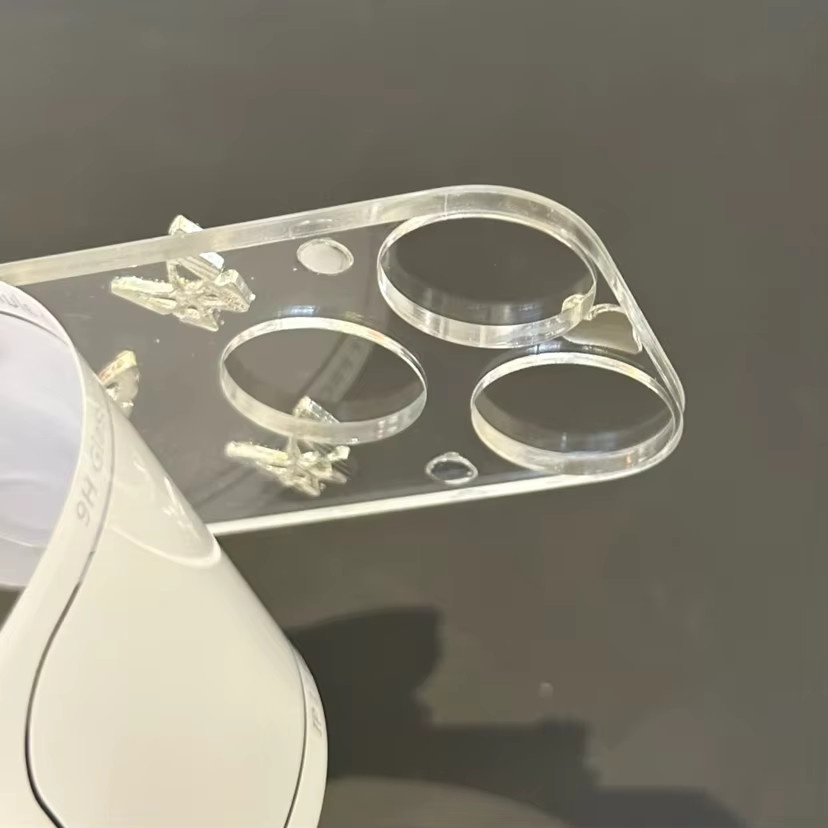 NUCWIN Handgefertigter Schmetterlings-Kirsch-Strass-Kameraschutz aus Glas für iPhone 17 Pro Max, Farbe: Rot - Bild 3