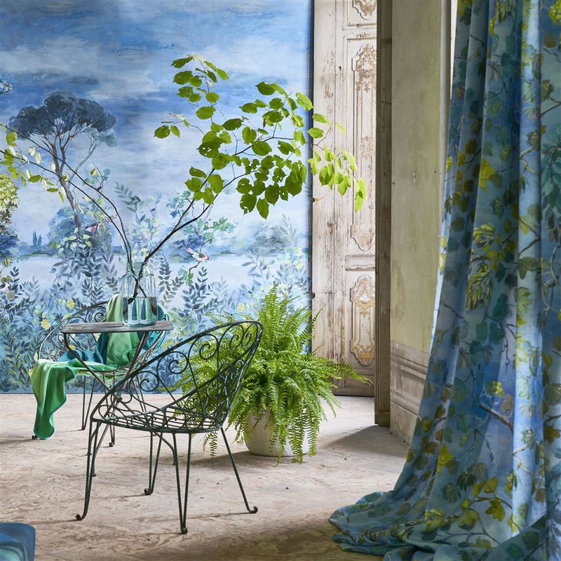 Designers Guild Mural Giardino Segreto Scene 1 Wandtapete Non-Woven in Blau - Bild 4