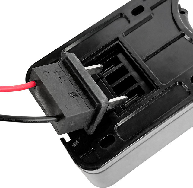 Silberfisch Batteriebox-Montagebasis für E-Bike-Batterien 36V 48V 52V mit oberer Abdeckung, Powerboard und 2-PIN-Entladekabel in Schwarz und Silber - Bild 1