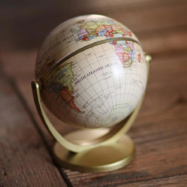 Retro Earth Instrument Orientation Universal Globe Dekoration in Weiß von LY Home&Kitchen 050 - Bild 1