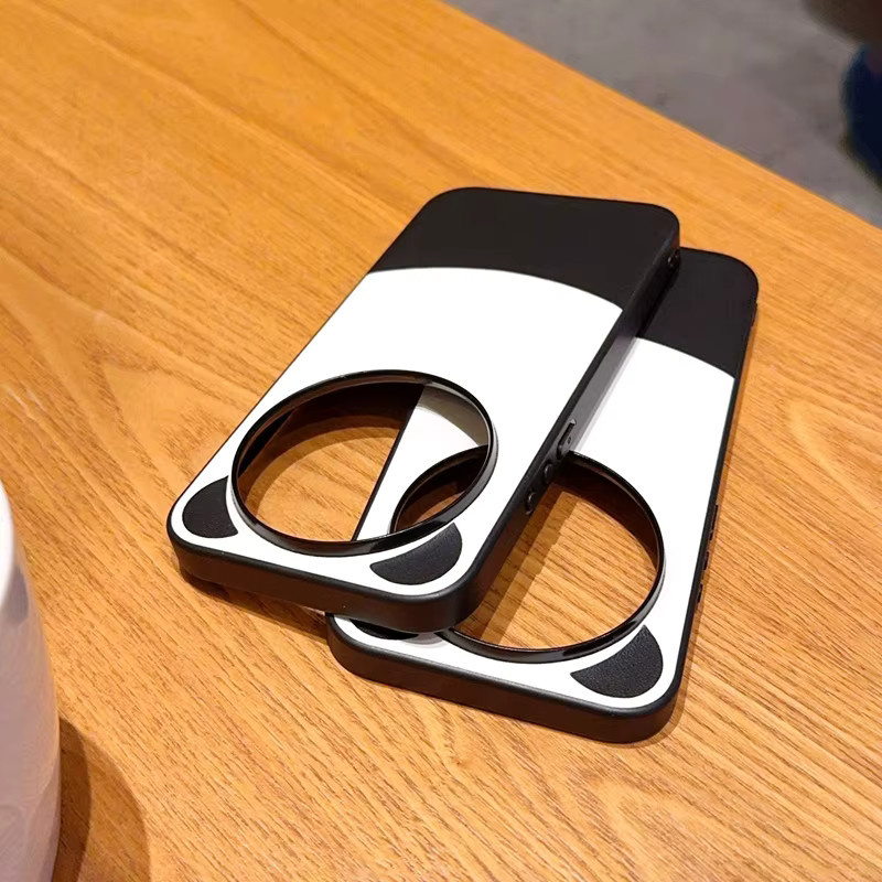 Xiaomi 17 Ultra Schutzhülle mit Panda Tuch Muster im Cartoon Stil, Mehrfarbig - Bild 6