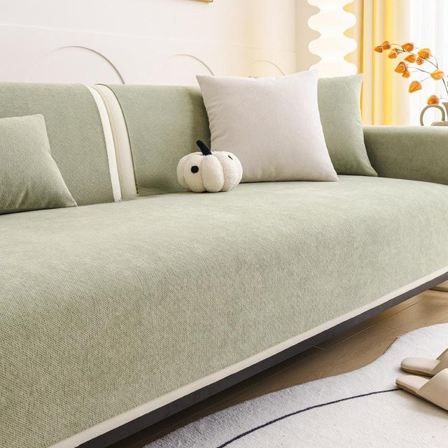 Rutschfestes Sofa Kissen aus Chenille in Grün, Modernes quadratisches Sitzkissen mit Fleckschutz, B/B: 70 x 70 cm - Bild 1