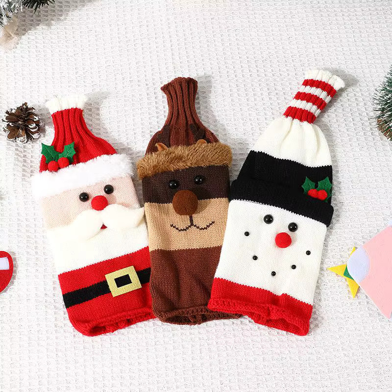 Ataozhekou Weihnachtliche Flaschenverkleidung mit Schneemann Elch und Santa als Party Dekoration für Weihnachten und Silvester - Bild 5