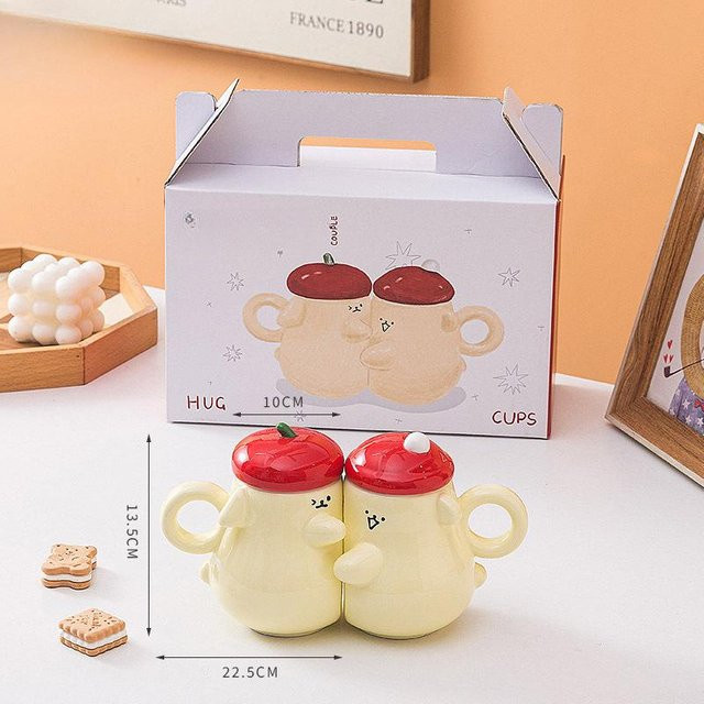 Niedrige Keramiktasse mit Cartoon-Umarmungsmotiv von Yiran bag in Weiß, 360 ml - Bild 1