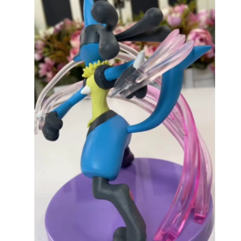 TAKARA TOMY Pokémon Riolu Lucario Action Modell Puppe, 13 cm, mit Basis - Bild 3