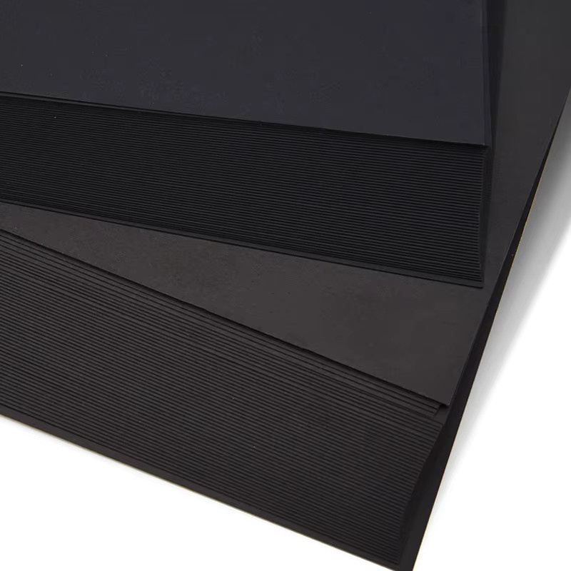 Tonpei Bastelkarton A4 Schwarz Matt 180g für DIY Origami und Aquarellmalerei - Bild 3