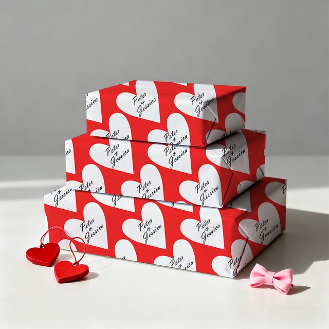 Joy-enlife Personalisiertes Geschenkpapier für Valentinstag und Hochzeiten mit weißem Herzmuster in Rot, 3 oder 6 Stück - Bild 1