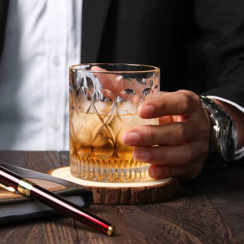 Hochwertige Kristall-Whiskygläser als Bourbon-Tumbler, bleifrei und transparent, 250 ml - Bild 2