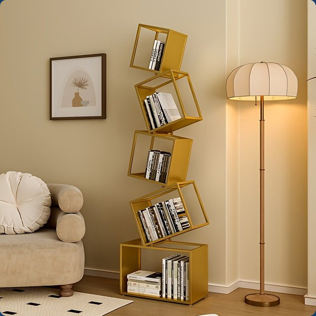 LIUSHADUOLA Eck-Bücherregal aus Metall in Gold, modernes vertikales Ausstellungsregal mit kariertem Design für dein Wohnzimmer - Bild 1