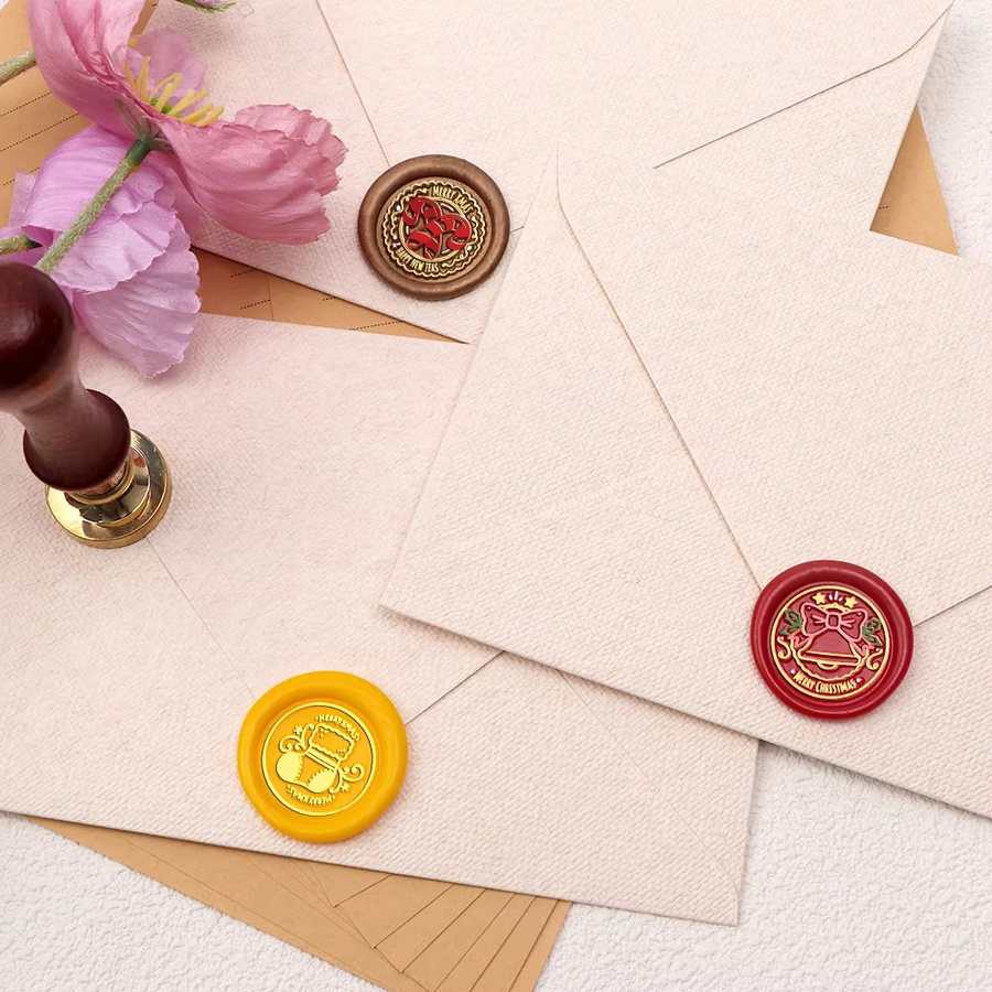 Wachssiegel Stempel mit Weihnachts-Motiven wie Lebkuchenhaus, Socke oder Schlitten für Einladungen, Umschläge und Geschenke - Bild 6