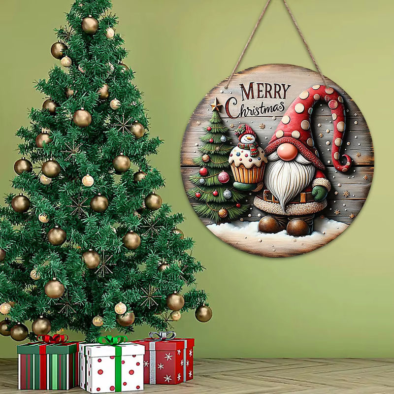 Rustikales Weihnachts-Hängeornament aus Holz mit Zwerg-Motiv und Schriftzug, mehrfarbig - Bild 4