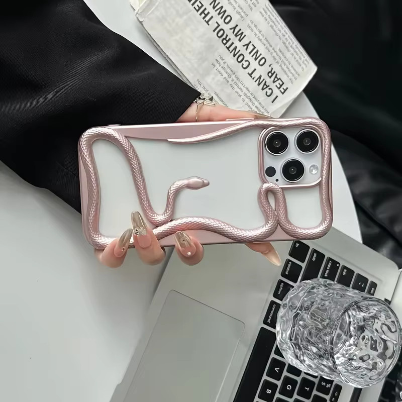 Schutzhülle mit Schlangenmotiv aus 3D-Soft-TPU für Apple iPhone 17 16 15 14 13 Pro Max in Schwarz - Bild 4