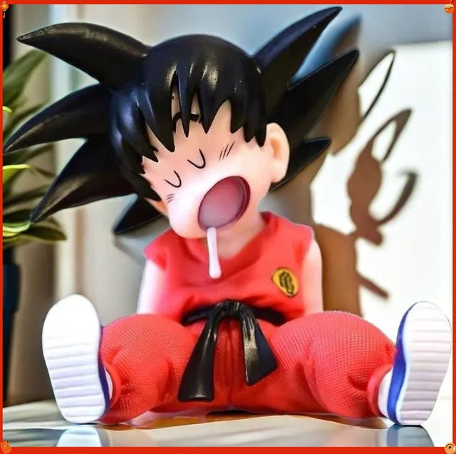 Bandai Goku-Figur im Schlafmodus als Tischdekoration und Ornament - Bild 1