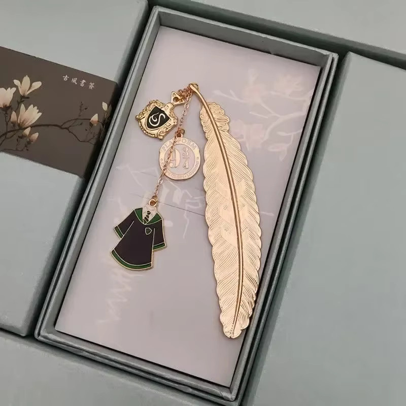 Hot Toys Anhänger Gold Feather Snitch, Lesezeichen - Bild 2