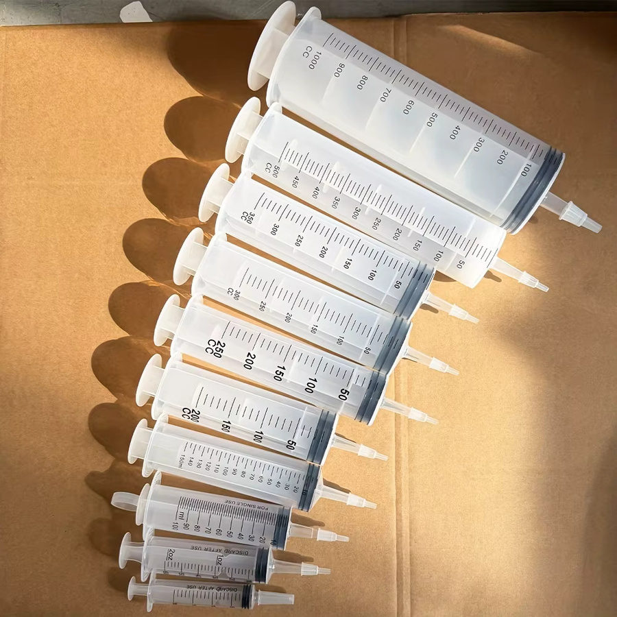 Transparente Einwegspritzen aus Kunststoff in verschiedenen Füllmengen von 20 ml bis 1000 ml - Bild 2