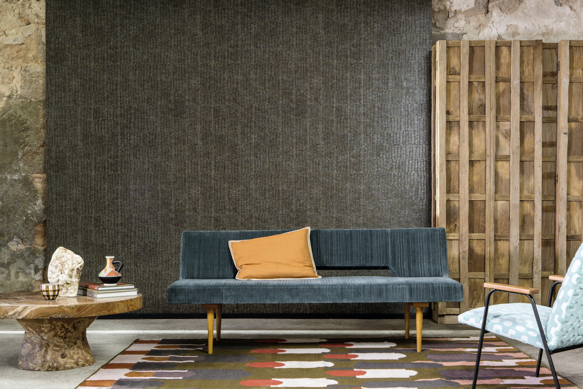 Elitis Wallpaper Mimbre Precioso abstrakte geometrische Tapete aus Vinyl in Braun und Blau - Bild 1