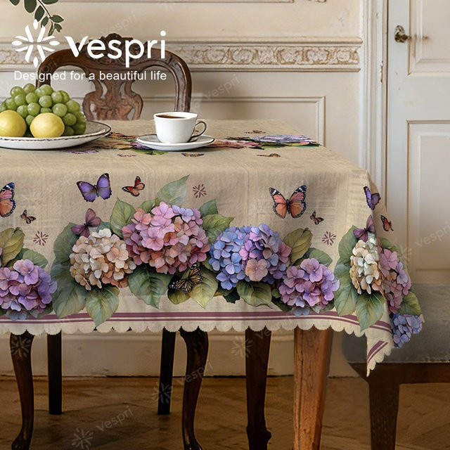 Vespri Frühlings-Tischdecke mit Blumenmuster und Schmetterlings-Hortensien-Print in Multicolour aus Polyester - Bild 1