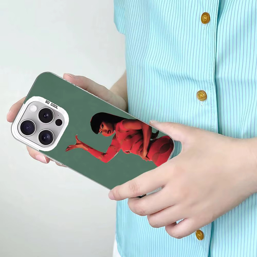 Stoßfeste Handyhülle im M-Megan Thee Stallion Rapper Design für iPhone Modelle in Silber - Bild 6