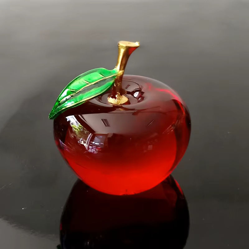Dekorative Kristall-Äpfel aus Glas und Kunstharz als Heimdekoration in Rot oder Grün - Bild 2