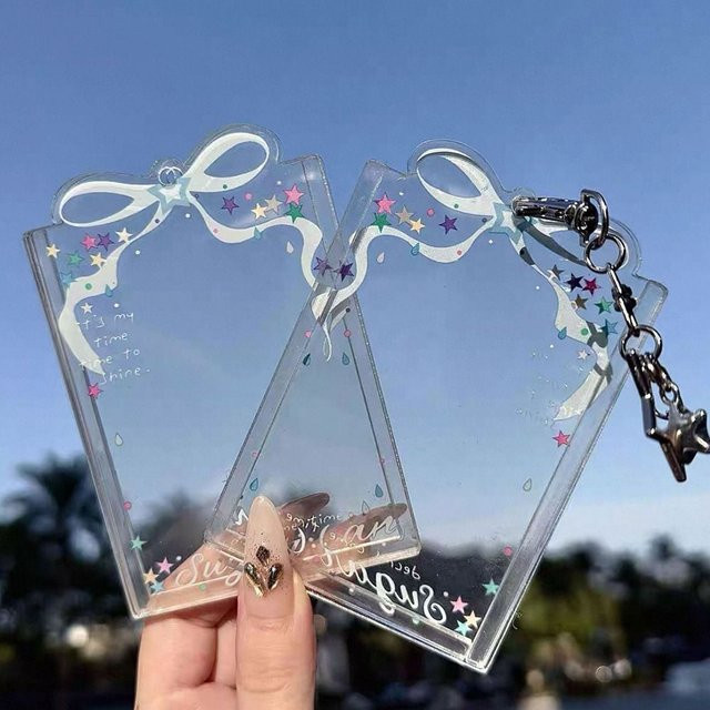 INS Acryl-Fotokartenhalter mit Stern-Schleifen-Design in Transparent und Blau, 3-Zoll Fotokarten-Etui mit Schlüsselanhänger - Bild 1