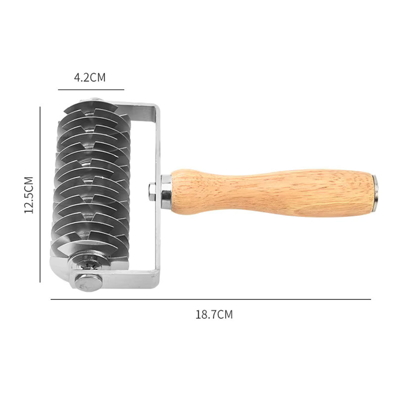 Venlohome Teigrad aus Edelstahl mit Holzgriff in Silber für Pizza und Gebäck - Bild 3