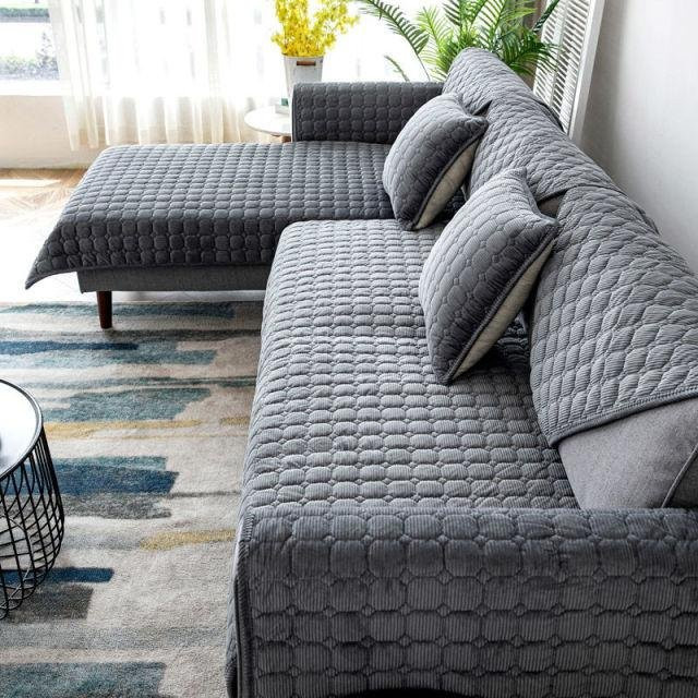 Lucky Pig Sofabezug aus weichem Plüsch in Grau, rutschfester Schonbezug für dein Sofa, Breite: 180 cm, Tiefe: 110 cm - Bild 1
