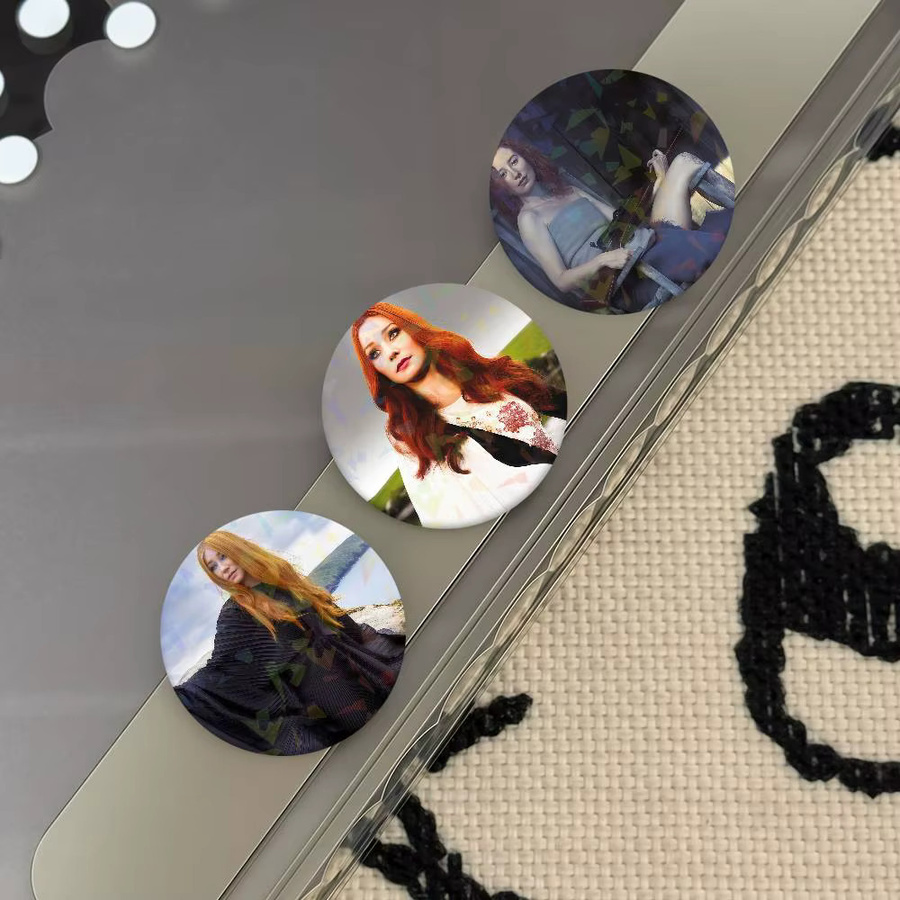 Abzeichen Tori Amos, Reversnadel aus Metall, Unisex - Bild 2