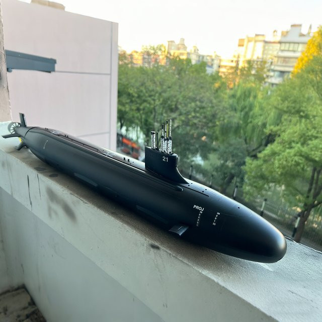 AT 99 MODEL Seawolf-Klasse U-Boot, ferngesteuert, 1:120 - Bild 1