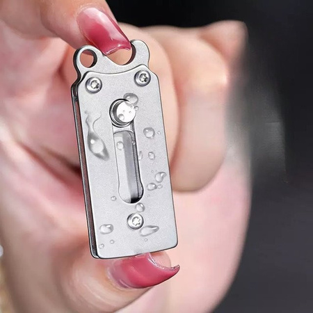 JIANLAI Multifunktionswerkzeug aus Titanlegierung in Silber als Flaschenöffner, Obstschäler und tragbarer Schlüsselanhänger für Outdoor und Camping