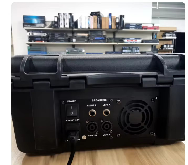8-Kanal-Powermixer mit integriertem Verstärker in Schwarz für professionelle PA-Systeme - Bild 3