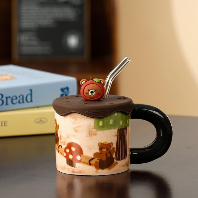 Keramiktasse mit Deckel von Yiran Furniture im niedlichen Apfel-Bär-Design, Mehrfarbig, 400 ml - Bild 1