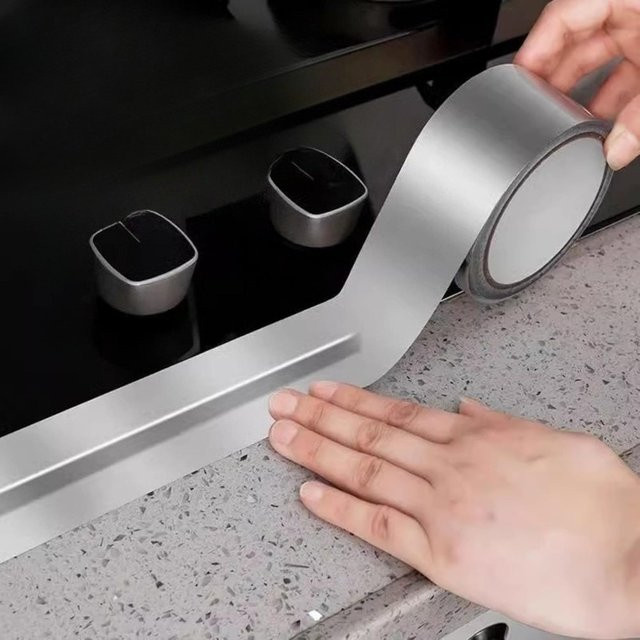 TFAAI Aluminiumfolienband Silber, selbstklebendes Dichtungsband für die Herdspalt-Reparatur, wasserdicht und hitzebeständig, Breite: 0,5 cm - Bild 1