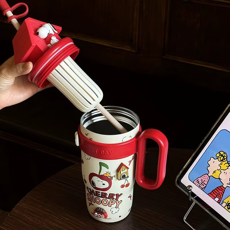 Bandai Snoopy Edelstahl Isolierbecher mit 800 ml Volumen in Rot - Bild 2