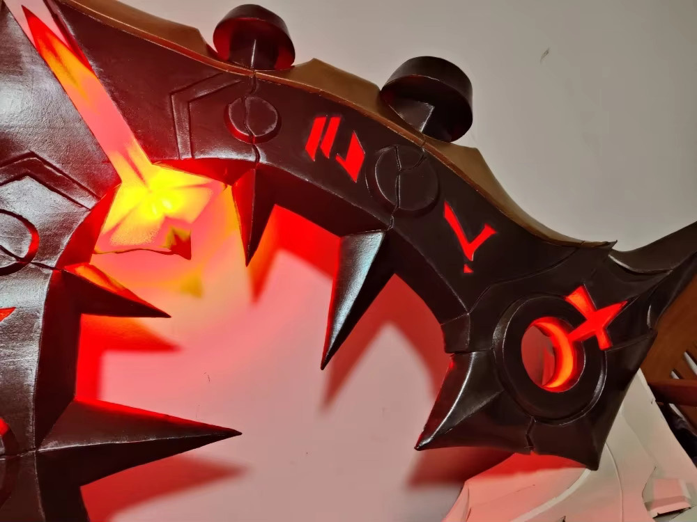 League of Legends Briar Prop, Leuchtende Prop, Fantasy, Bunt / Mehrfarbig - Bild 2
