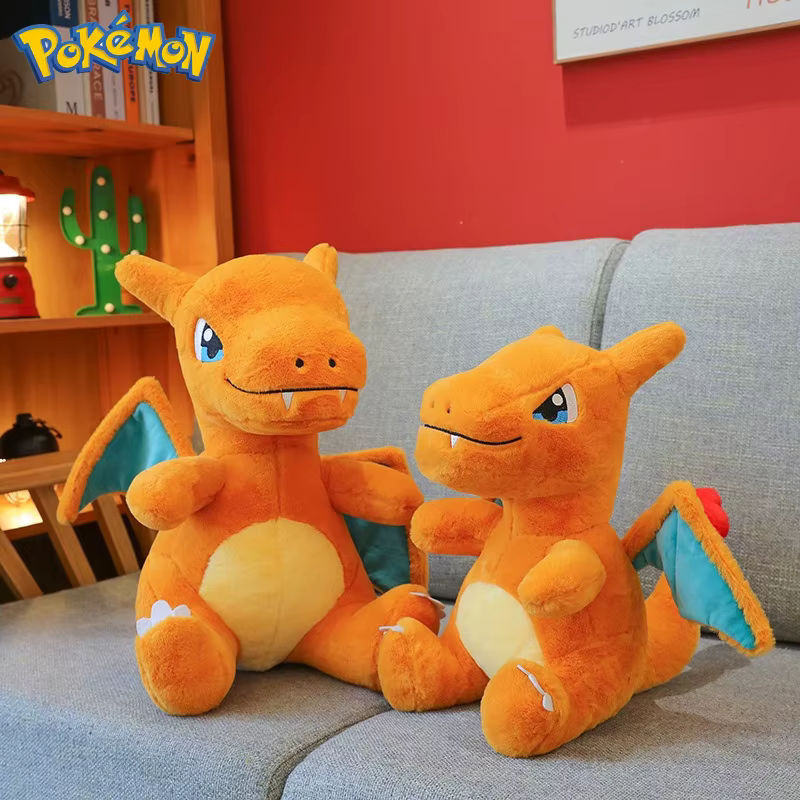 Pokémon Charizard Plüschtier in Orange als weiches Kuscheltier für Kinder - Bild 3