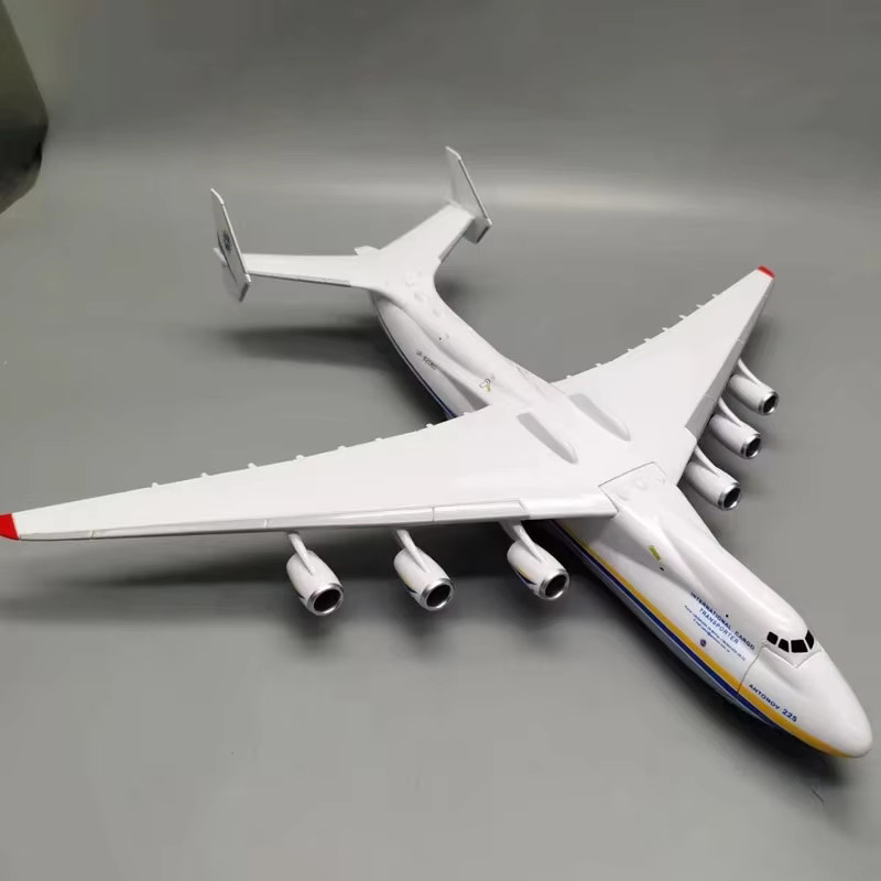 ART CROWN MODEL Antonov AN-225 Transportflugzeug, Modellflugzeug, Maßstab 1:200 - Bild 3