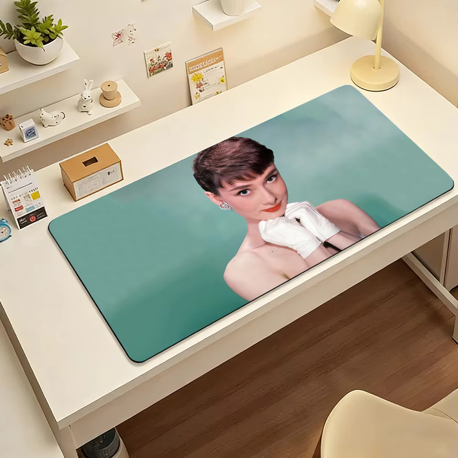 Großes XXL Gaming Mousepad mit Audrey Hepburn Motiv in Multicolour, rutschfeste Schreibtischunterlage aus Gummi für PC und Laptop - Bild 4
