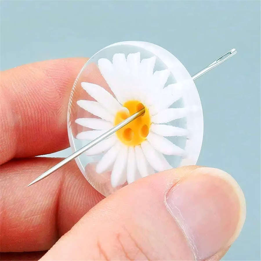 10 Stück Resin Buttons Daisy Bastelknöpfe für DIY-Projekte und Kleidung in Weiß und Transparent, Durchmesser: 11,5-25 mm - Bild 4
