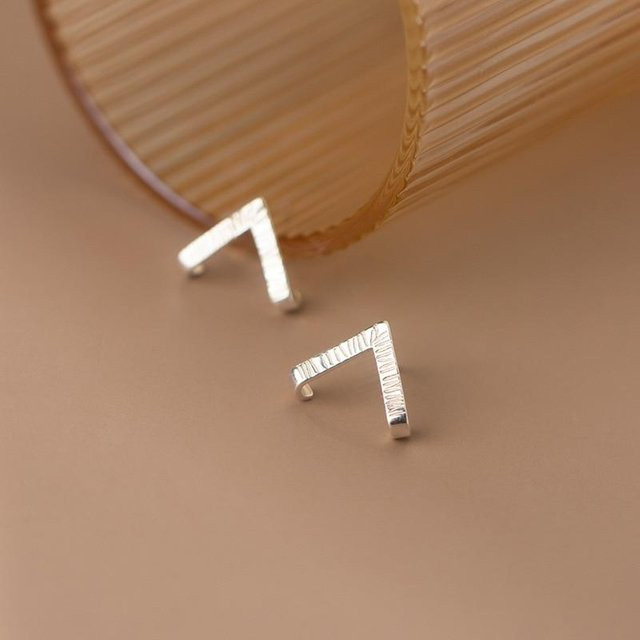 Ohrstecker 925 Silber, V-förmige Streifen, Unisex - Bild 1