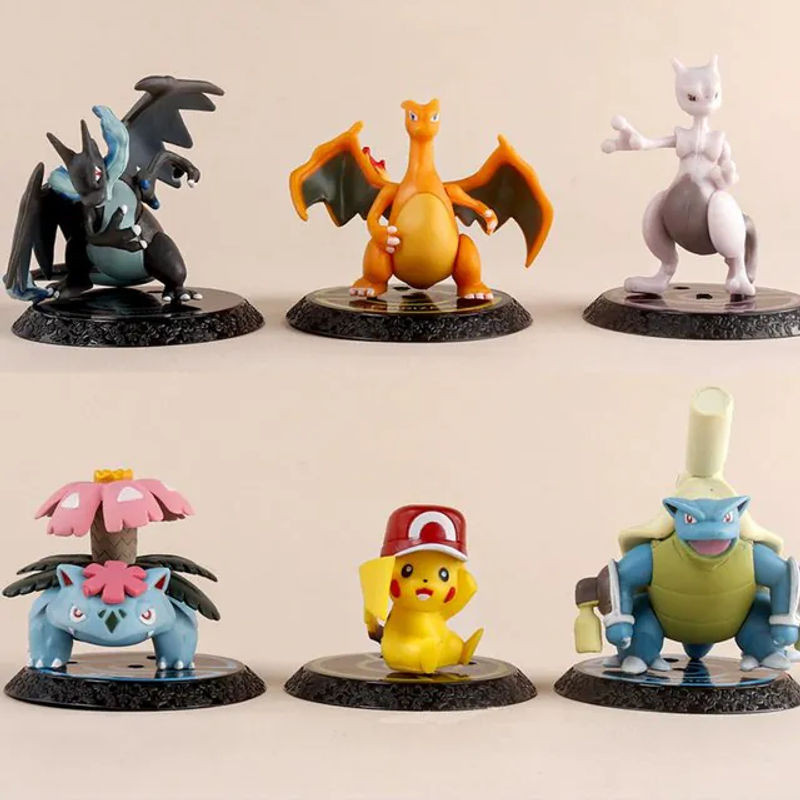TAKARA TOMY Pokemon Charakterfiguren Pikachu Glurak Mewtwo als mehrfarbige Kunststoff-Dekoration und Kinderspielzeug - Bild 1