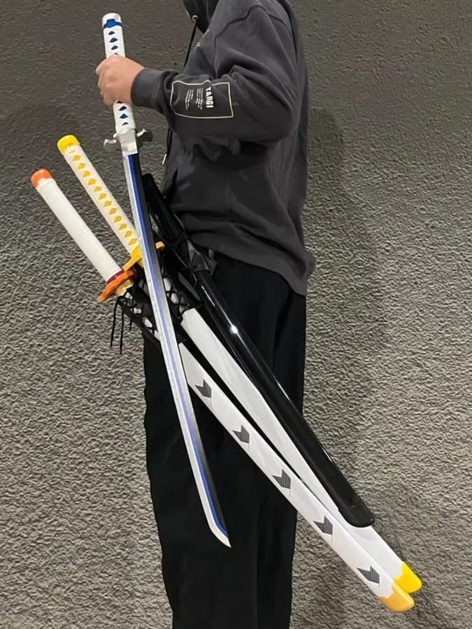 Bandai Demon Slayer Katana, Holzschwert, 40 Zoll - Bild 3