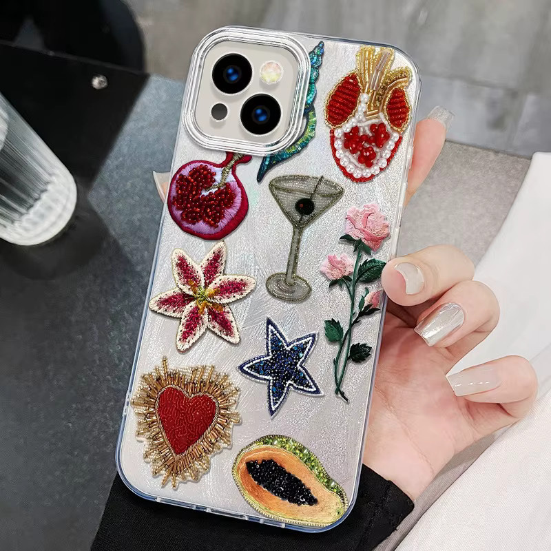Handyhülle mit Perlen-Herz-Blumenmuster für Apple iPhone 16 15 14 13 12 Pro Max Plus und SE in Multicolour - Bild 2